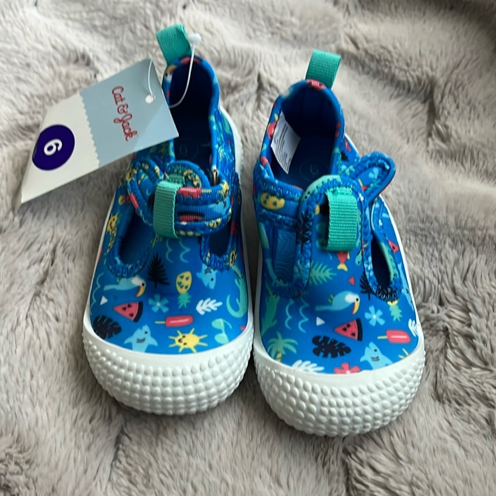 Cat & Jack Water Shoes